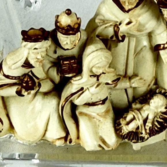 Little Acrylic Creche Nativity Ornament Stable Star Detailed Excellent Gift - Picture 5 of 13